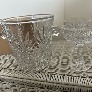White Crystal Bar Accessories Set
